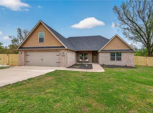 10078 Fair Ln, Springdale, AR 72762