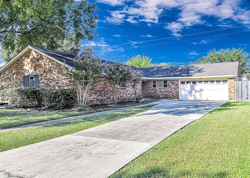 1202 Walnut Bend Ln, Houston, TX 77042 MLS 31234548 Zillow