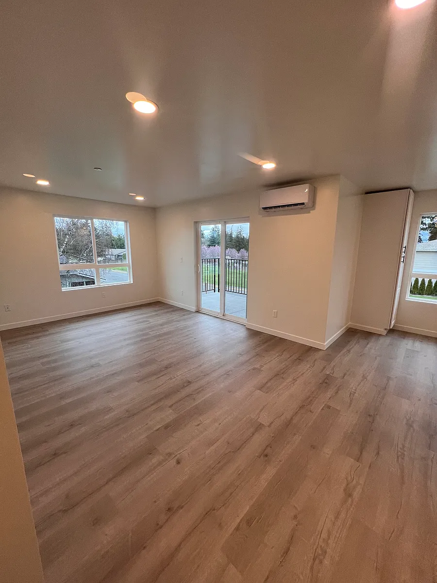 Building Photo - 411 N 21st St #204