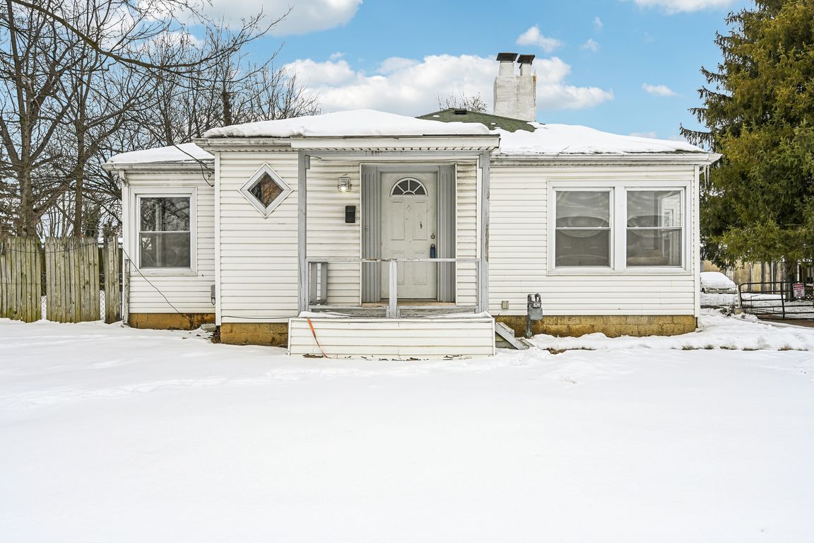 Agler Rd-S1002-001.jpg