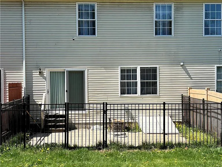 1319 Mohr Cir — Photo 29