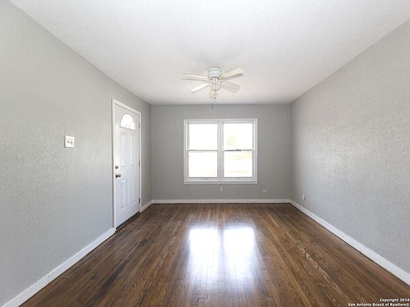 5th image of 1803 Burnet