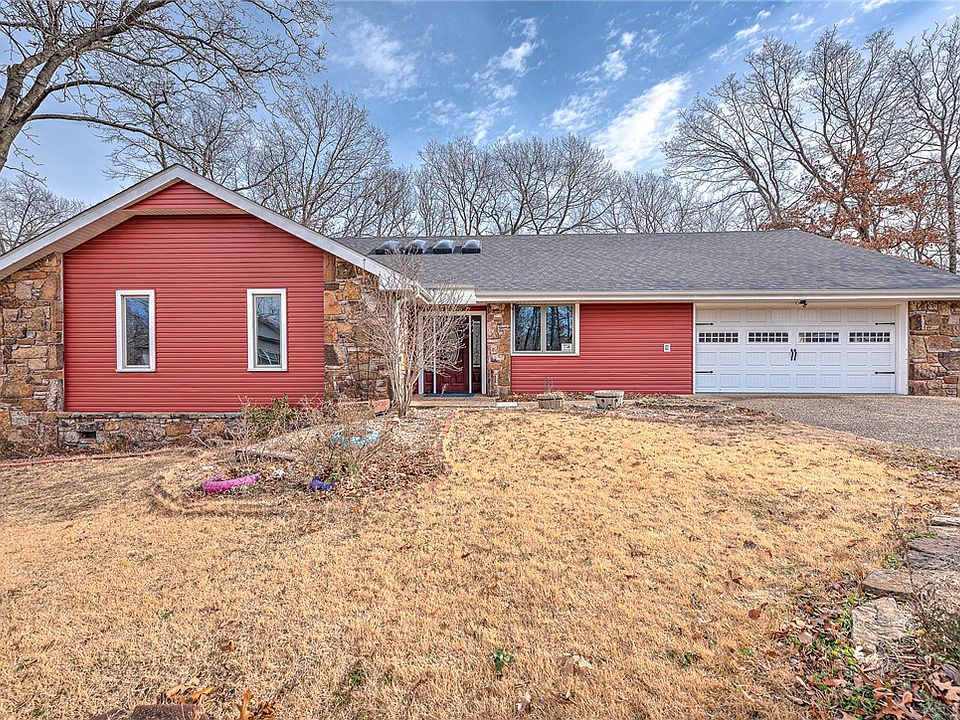 1st image of 4 Branchwood Ln