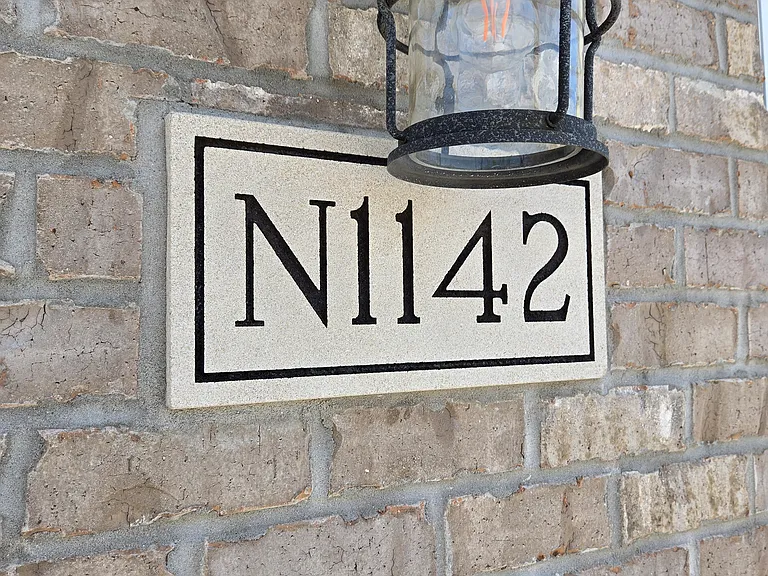 N1142 Craftsmen Ct — Photo 9