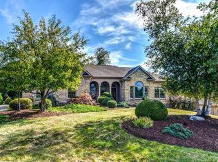 119 Dyers Stone Dr, Eighty Four, PA