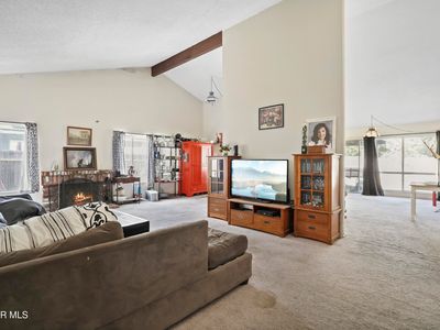 887 N Erringer Rd, Simi Valley, CA, 93065