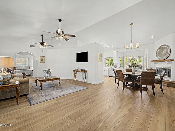 5th image of 2559 E LOCKWOOD Street