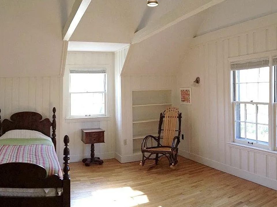 1st image of 1703 Baldwin Pl