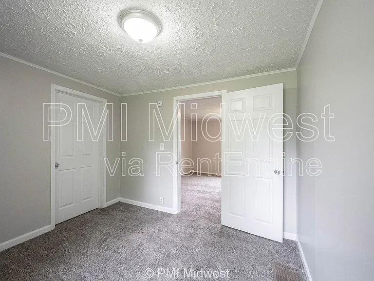 334 Ellis St — Photo 26
