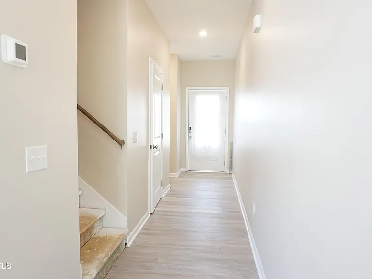 1023 Saylors Pl — Photo 2