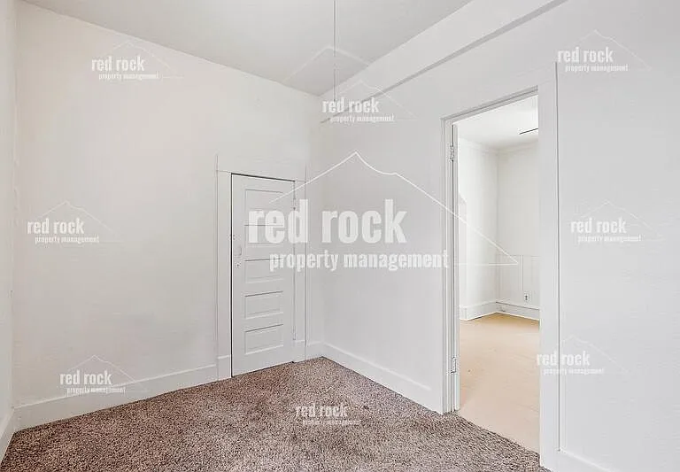 1517 E Bridgeport Ave — Photo 14