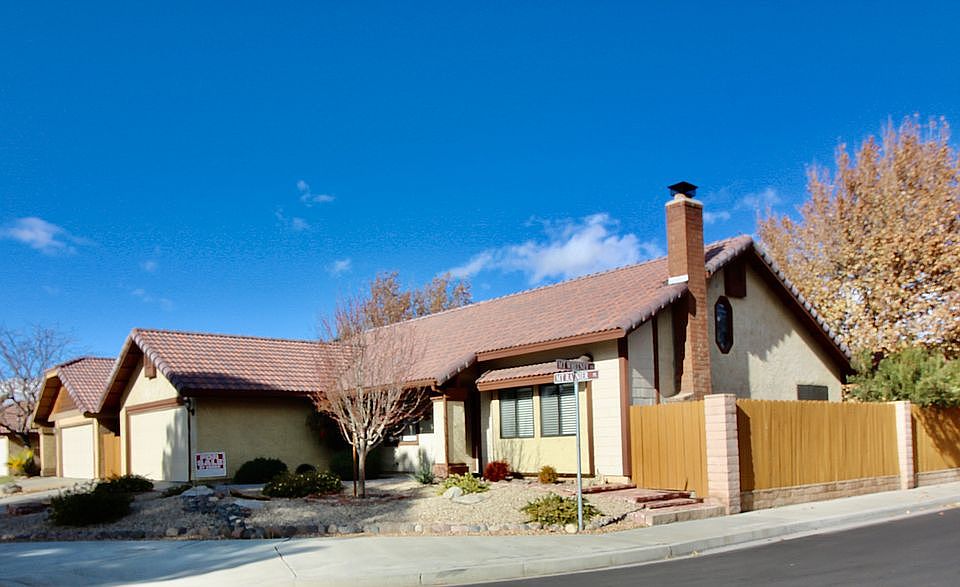 Cul-de-Sac Corner Lot