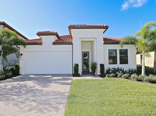 4080 Raffia Dr, Naples, FL 34119