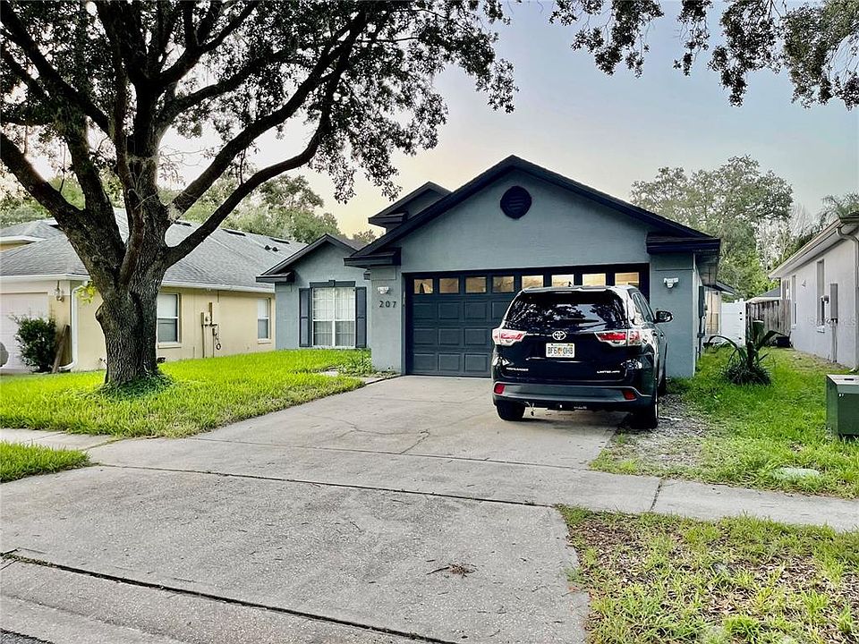 1st image of 207 Easton Cir
