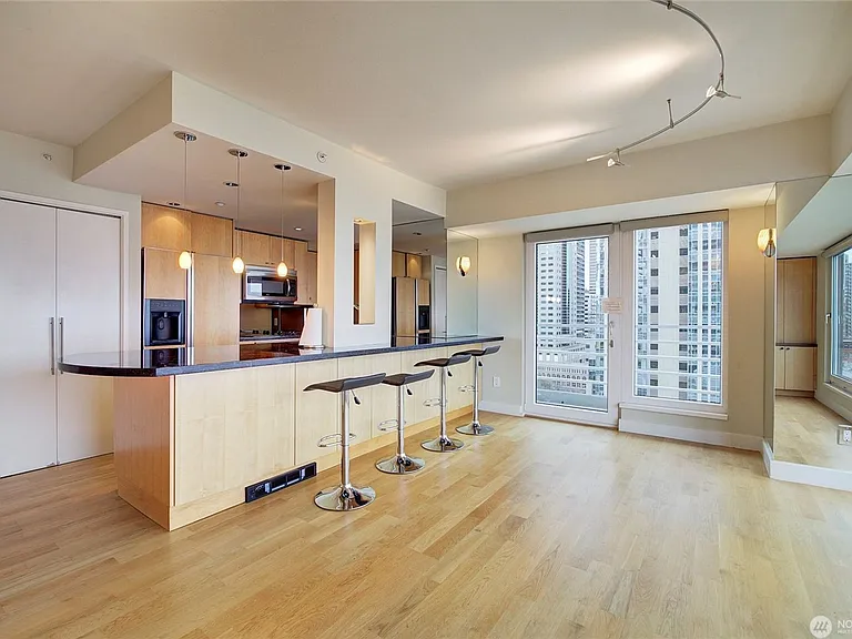 1415 2nd Ave #1209 — Photo 7