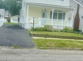 527 Vischer Ave, Schenectady, NY 12306