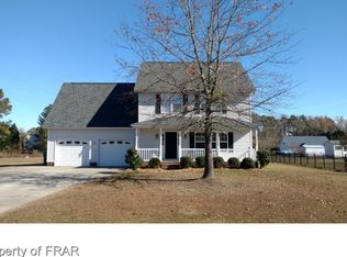 7011 Golden Leaf Ln, Hope Mills, NC 28348