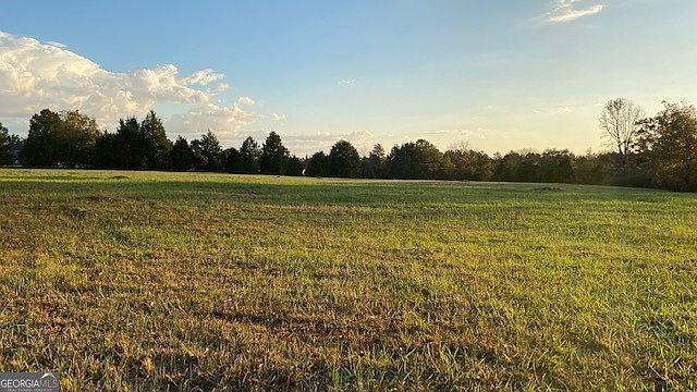 2nd image of 732 New Hope Rd