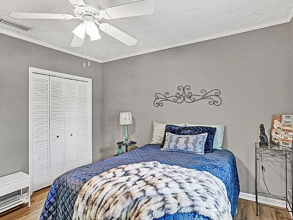 3rd image of 80 20th St #A