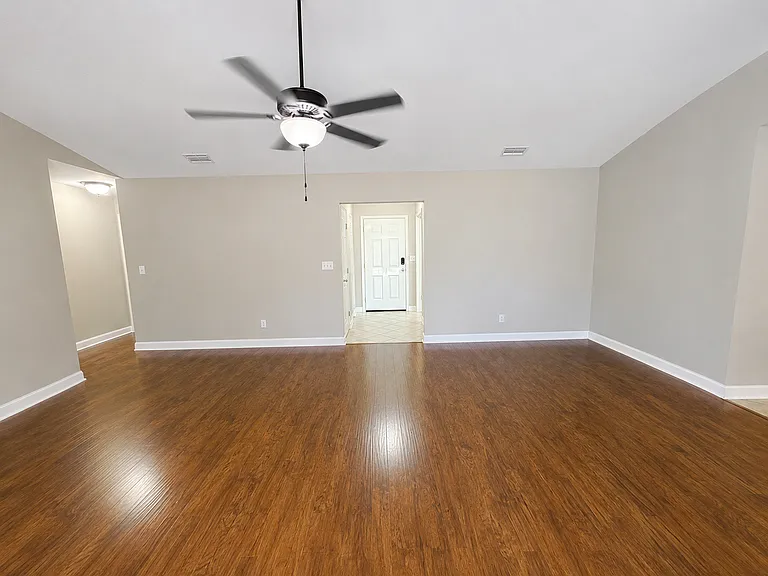 289 Honeysuckle Way — Photo 11