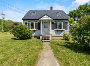 4 Benson Ct, Mechanic Falls, ME 04256