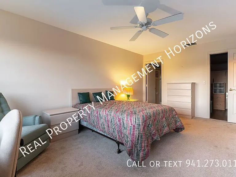 4813 Independence Dr — Photo 9