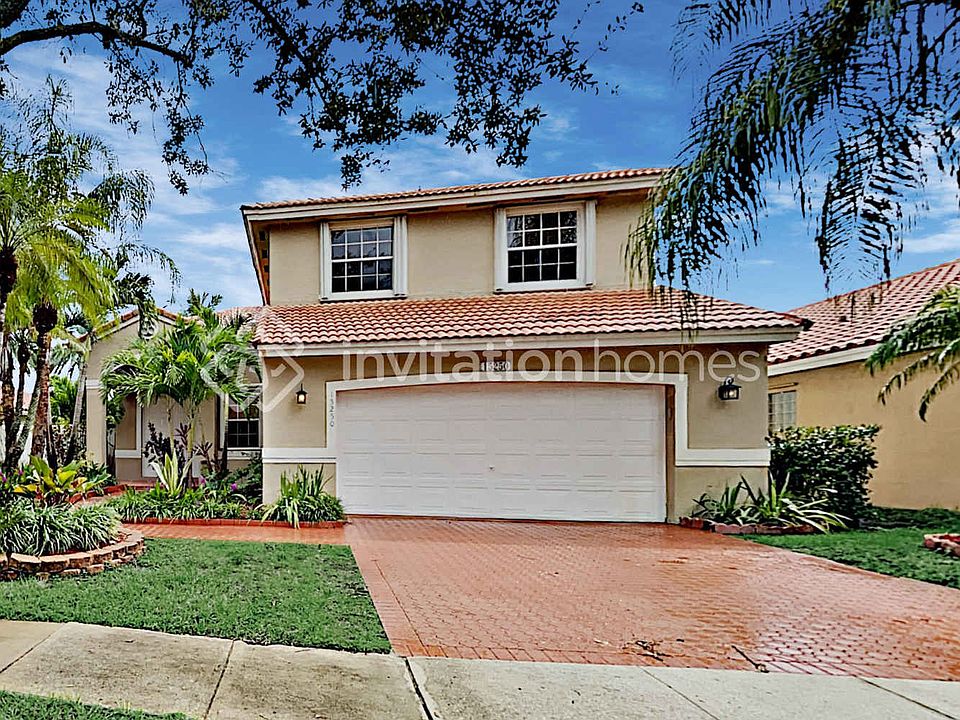 1st image of 15250 SW 51st St