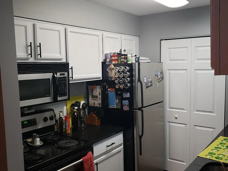 11710 Olde English Dr #G — Photo 3