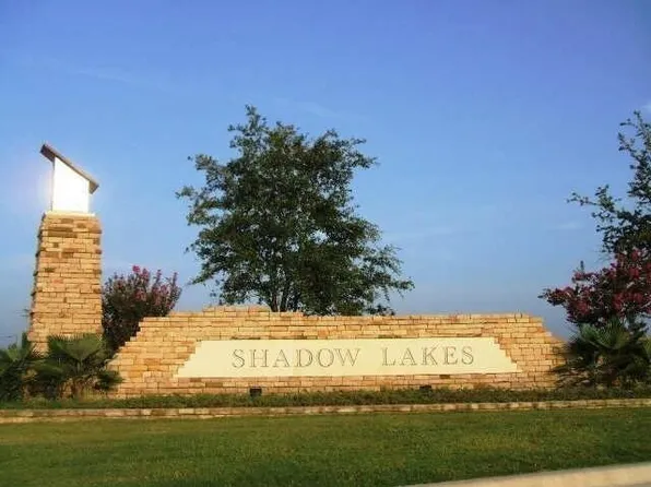 2033 Westview Dr, Wills Point, TX 75169