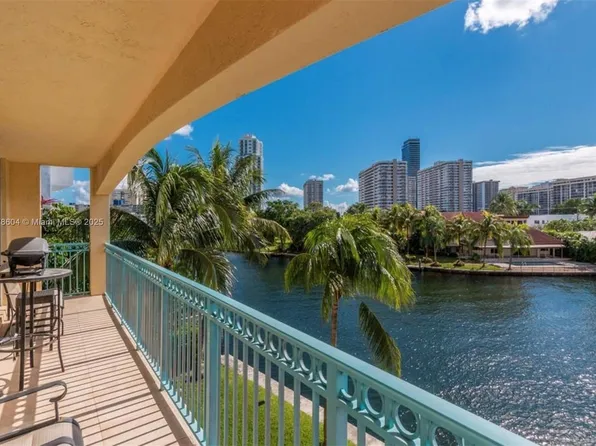 201 Golden Isles Dr APT 301, Hallandale Beach, FL 33009