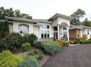 17 Woodland Dr, Seaford, DE 19973