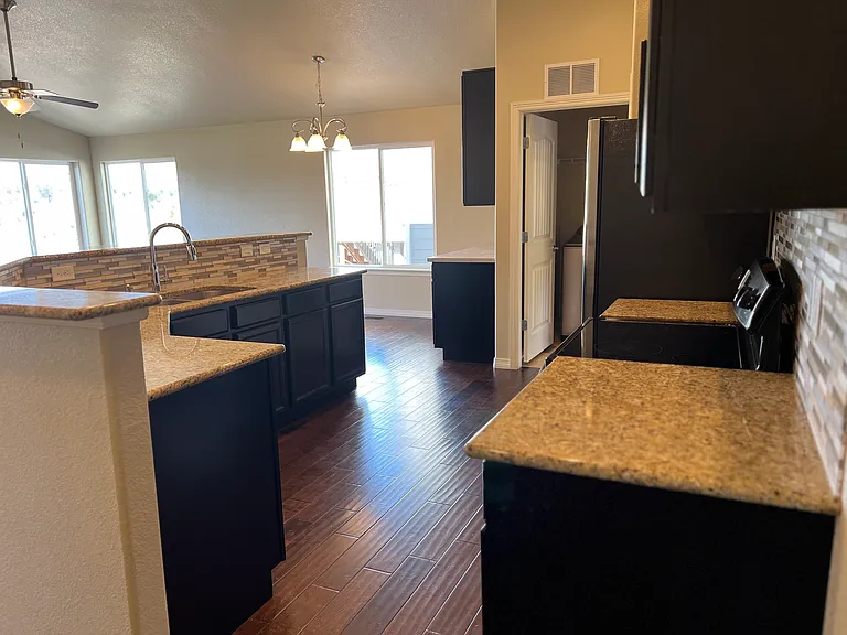 878 Gold Canyon Rd — Photo 6