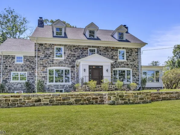 117 Forest Way, Essex Fells Twp., NJ 07021