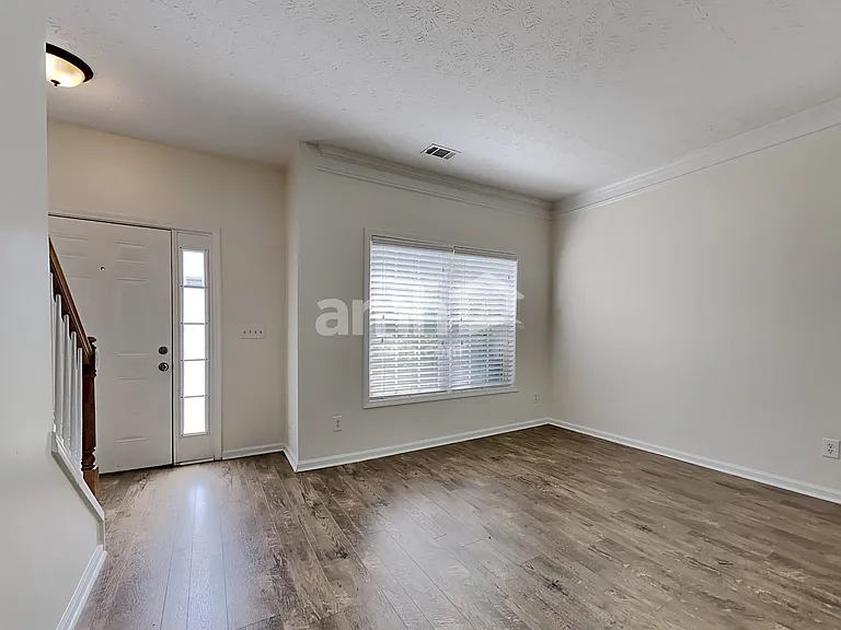 5810 Stephens Mill Dr — Photo 9