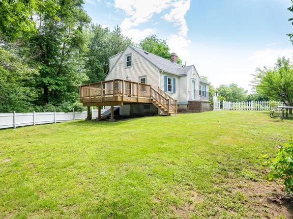 15 Access Rd, Beverly, MA 01915