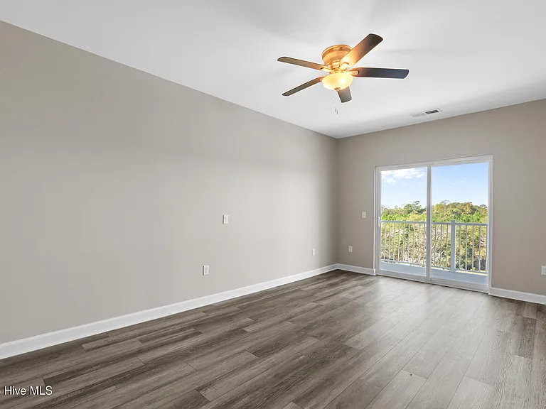 2272 Dolphin Shores Dr SW #402 — Photo 28
