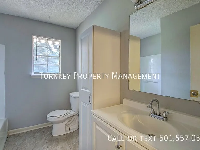 2 E Laramie Dr #B — Photo 12
