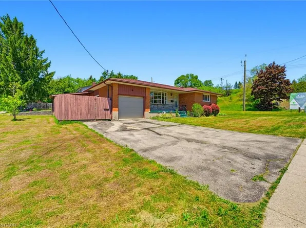 34 Volta Ave, Kitchener, ON N2A 2P8