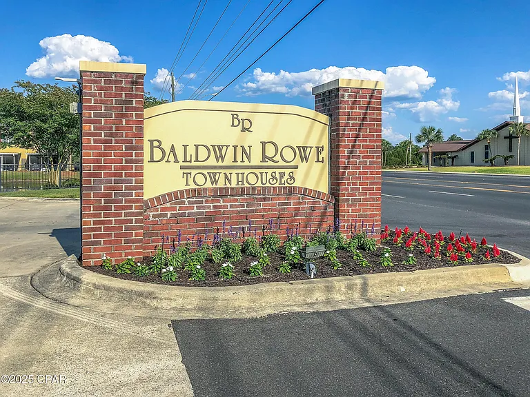 1602 Baldwin Rowe Cir #1602 — Photo 4