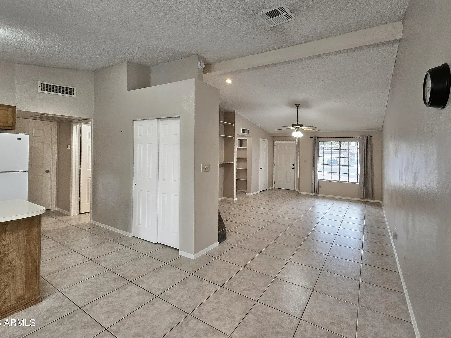 3 bed, 2.0 bath, 1230 sqft, $2,100 — Photo 4