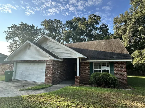 108 Maria St, Poplarville, MS 39470
