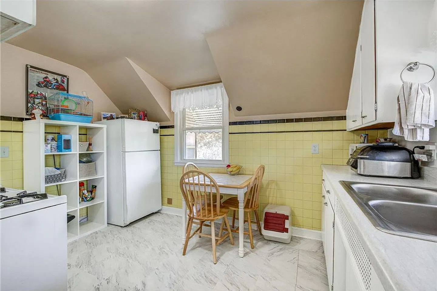 2206 Arthur St NE — Photo 3