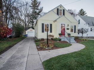 907 Walsh St SE, Grand Rapids, MI 49507