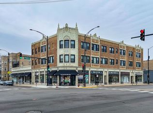 5600 N Western Ave #302, Chicago, IL 60659