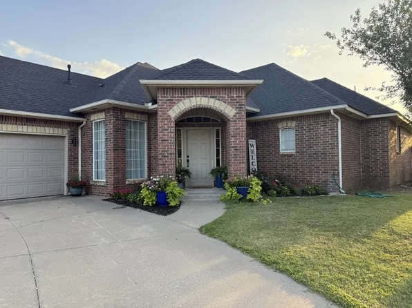 11601 Hackney Ln, Yukon, OK 73099