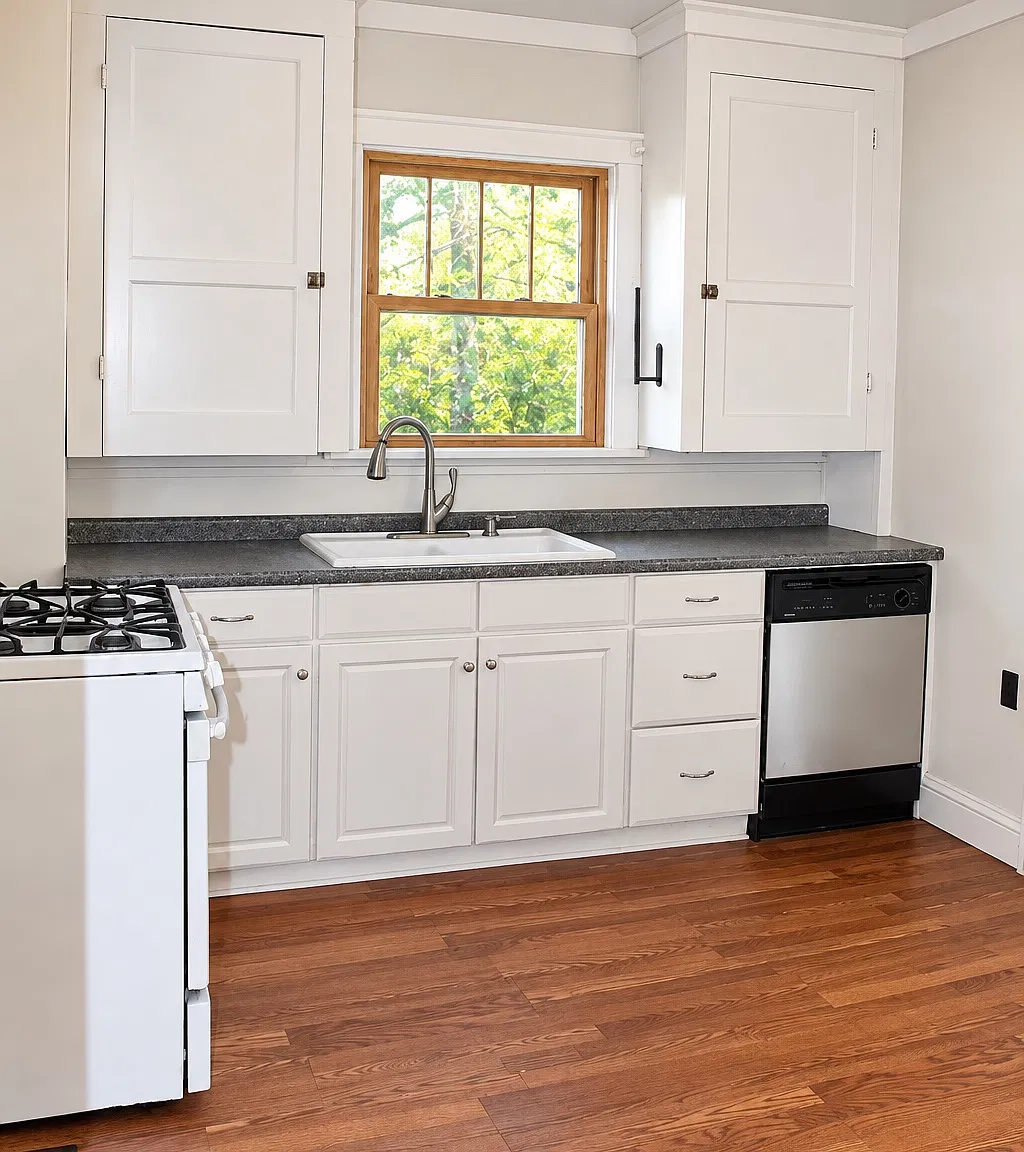 3 bed, 1500 sqft, $1,500 — Photo 2