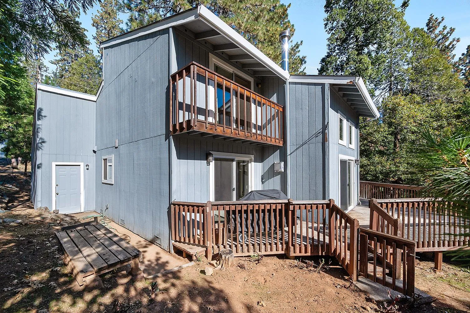 2081 Jerrilynn Dr photo 1