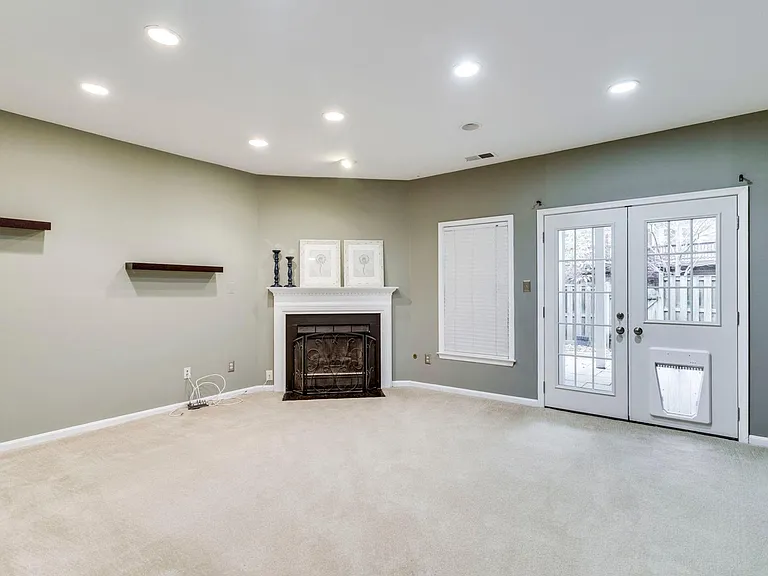 1232 Dartmouth Rd — Photo 15