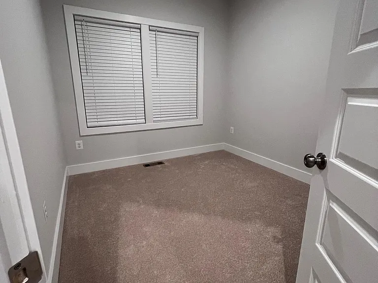 9486 Pinkman Rd — Photo 4