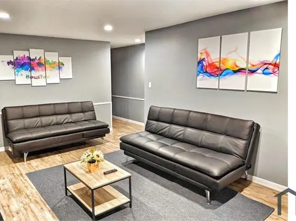 12633 Memorial Dr APT 156, Houston, TX 77024